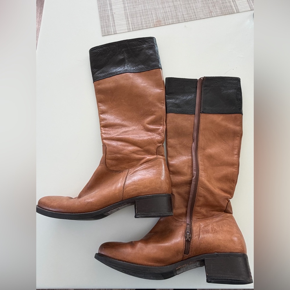 Vero Cuoio Tan and Black Heeled Boots.
